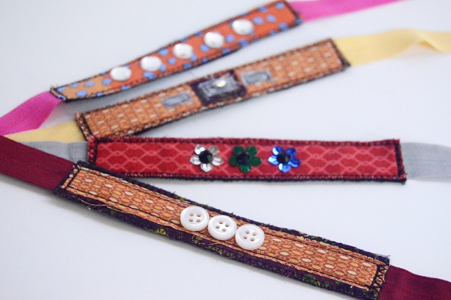 Embellished scrap fabric bracelets - TUTORIAL