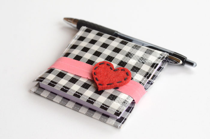 Oilcloth Post-It Note Holder - Easy Sewing Tutorial