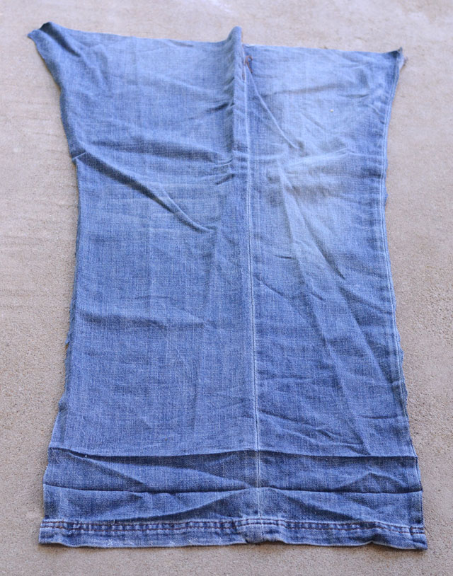 Upcycled Jeans Flag Banner - Easy Sewing Tutorial