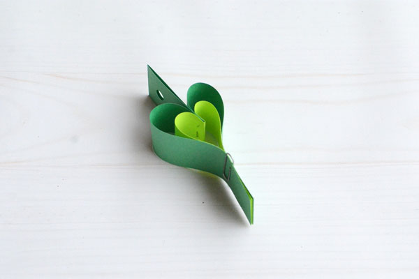 Easy Paper Shamrock, step 8