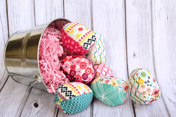 Soft Fabric Easter Egg - Free Sewing Pattern