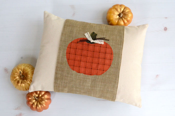 DIY Fall Pillow with Pumpkin Applique Pillow Wrap