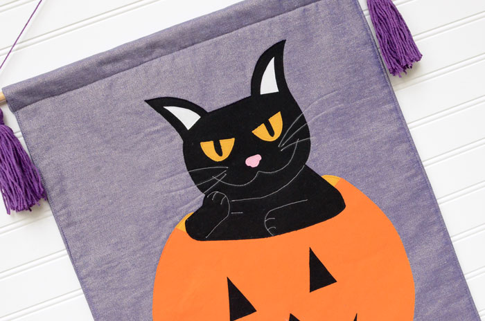 DIY Halloween Black Cat Banner - Free Sewing Pattern