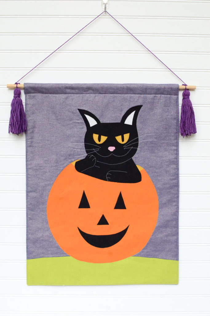 DIY Halloween Black Cat Banner - Free Sewing Pattern